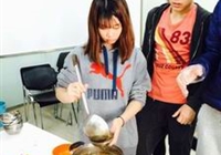 国际部：分享美食，传递情感