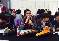 走进葫芦丝课堂，体验七彩民俗文化