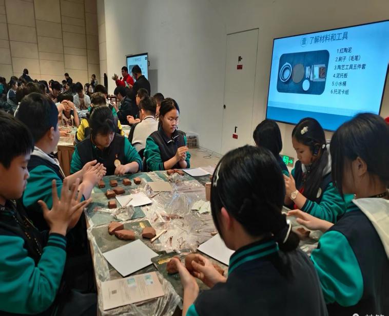 bb6ba72d8ddd23cb62d383cf91f49c8